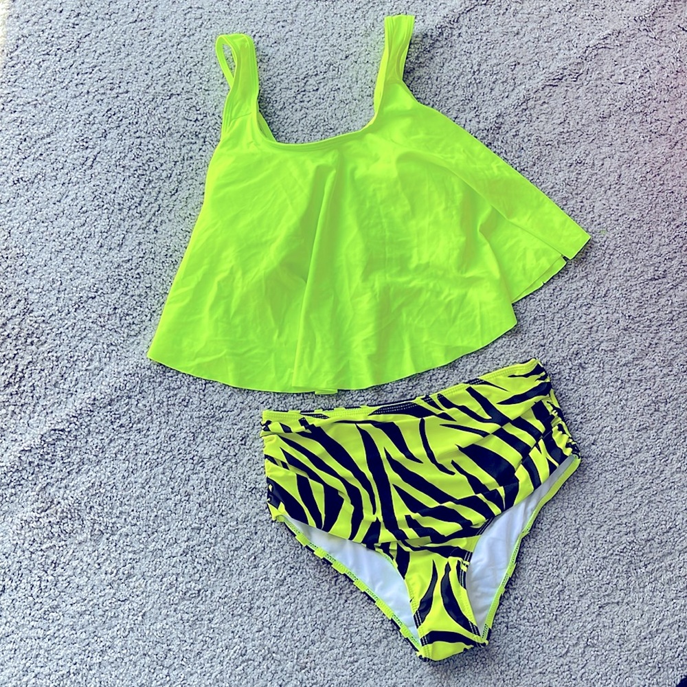 Woman’s 2 piece swim suit